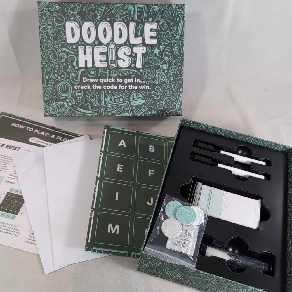 Doodle Heist Shawn Patrick Green Dyce 2023 4+ Player 10+ Complete Board Game